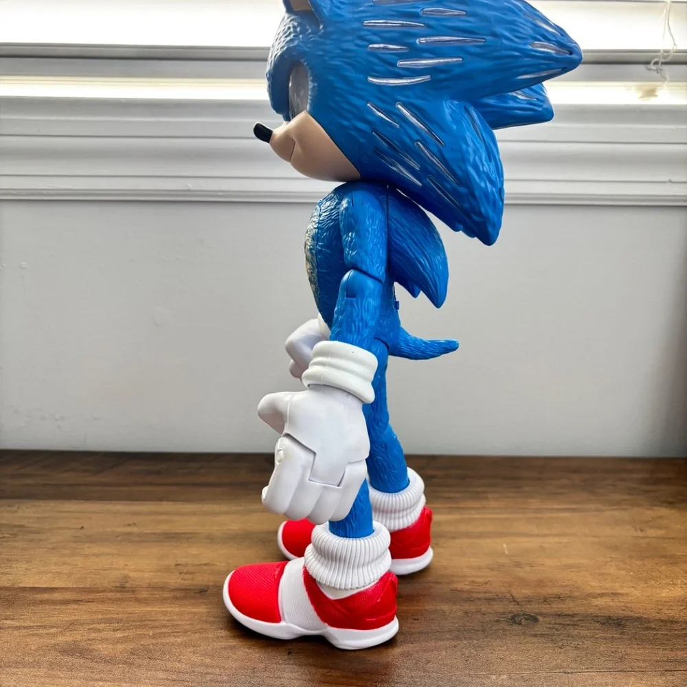 JAKKS Sonic the Hedgehog 3 Movie Ultimate Talking & Light Up Action Figure 14